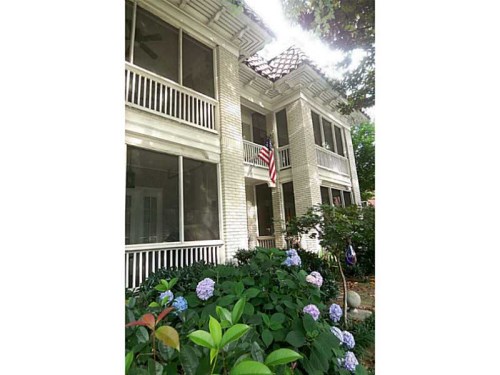 Unit 11 - 745 Monroe Drive Ne