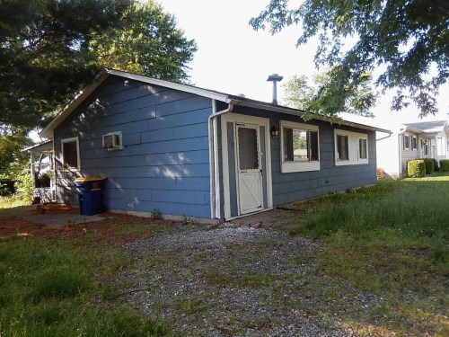 320 Grace Ln