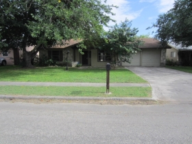 6822 Spring Rose Dr