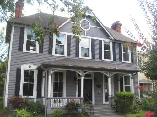 220 Bank Street