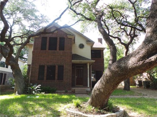 6208 John Chisum Ln