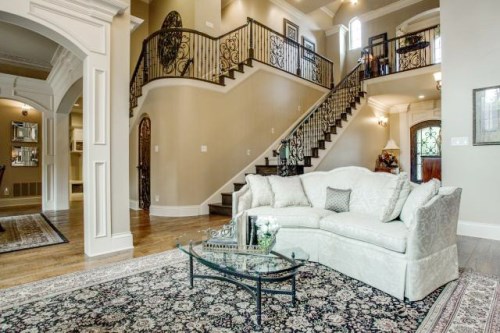 638 Castle Rock Drive