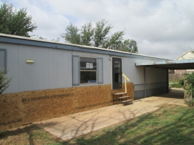 104 N Topeka Ave