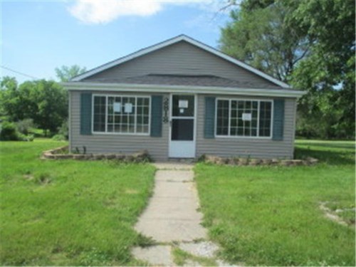 2818 Brick Row