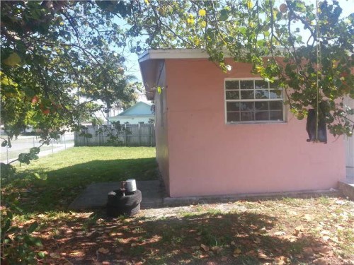 511 NW 4 AV