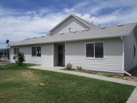 391 Sunnyside Ct #A