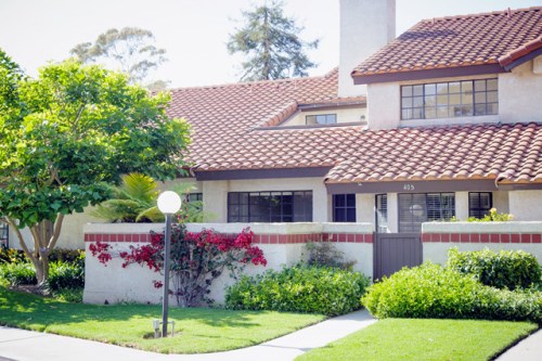 405 Las Palomas Drive
