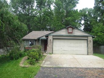 2100 Plantation Ln