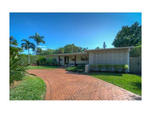 1820 ALAMANDA DR