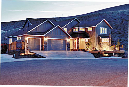 683 Isola Vista