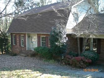 801 Chartwell Circle