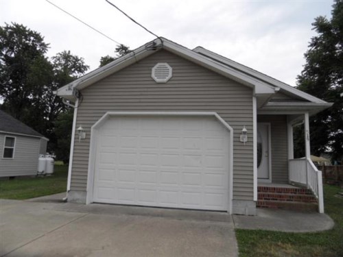 519 Center Street