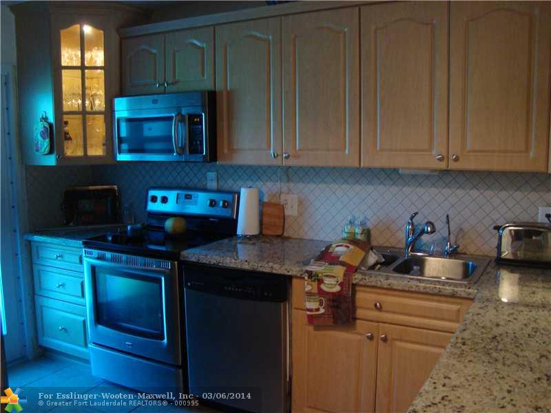 2350 NE 14th St # 216