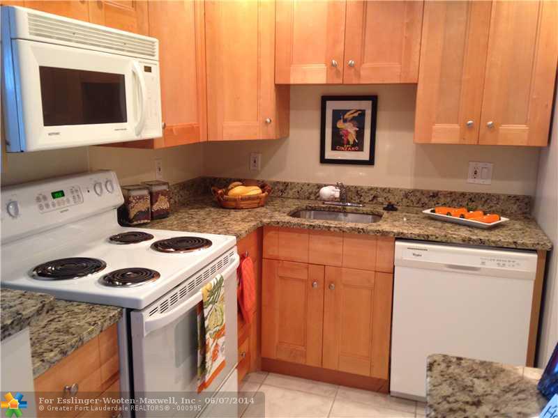 301 N Ocean Blvd # 403