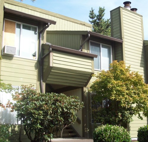2330 SE Brookwood Avenue # 214