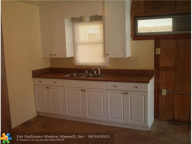 199 SILVER BEACH RD