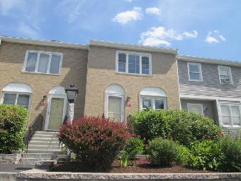 18 Oakwood Cir Apt 4