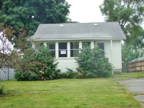 579 Upton Ave