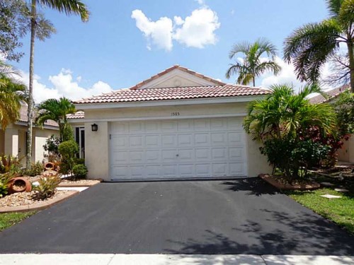 1585 SALERNO CR.