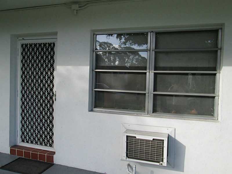 101 NW 204 ST # A-4