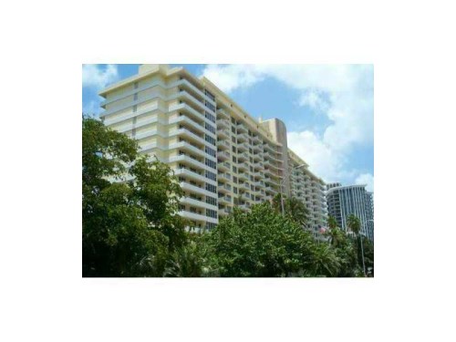 5600 COLLINS AVENUE # 17E