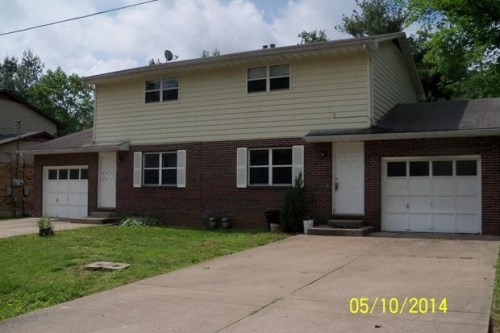 1027 Village Lane