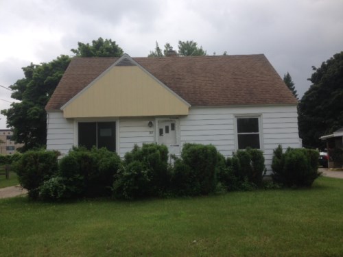 32 Montebello St