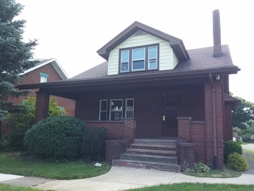 833 Wyoming Pl NE