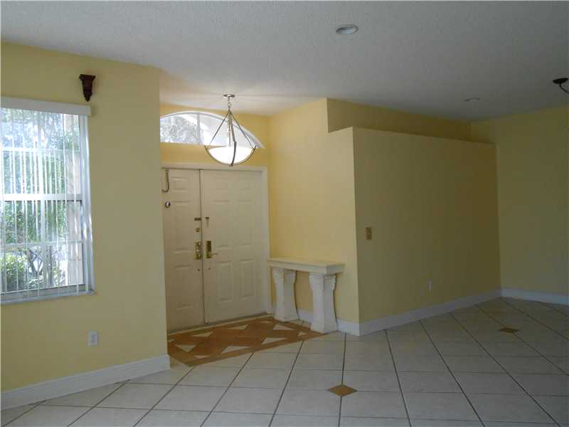 2101 NW 157 AV