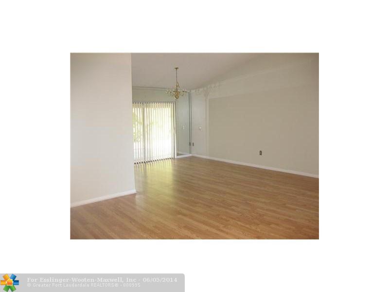 2330 NW 102 WY