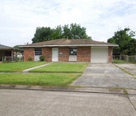 920 W Krueger Lane