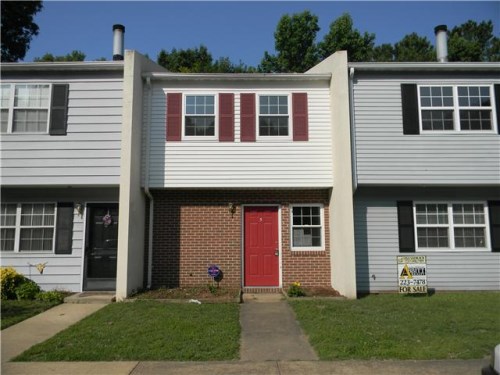 5 Roffman Pl