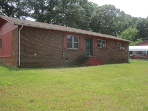 2424 CORETTA AVE