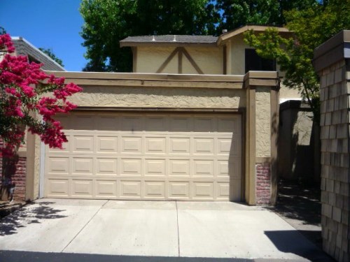 2 Flanders Court