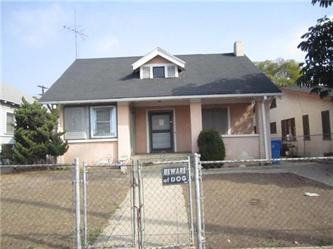 3425 & 3425 1/2 E 5th St