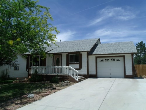 27 Aspen Way