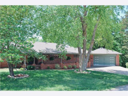 703 E Hill Dr