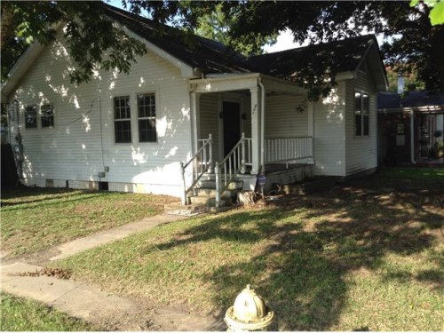 401 Papworth Ave