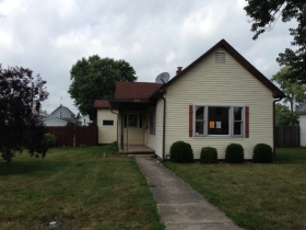 858 Leopold St