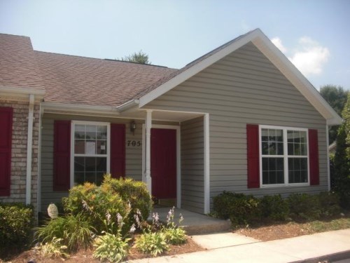 705 Campbell Gardens Rd