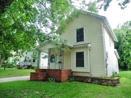 1908 Thompson St
