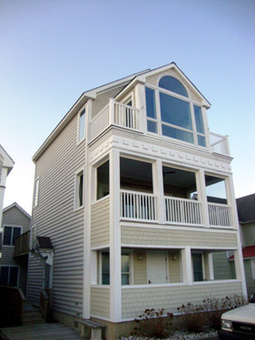 116 BAY AVE