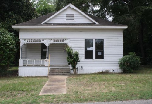 735 W. Calhoun