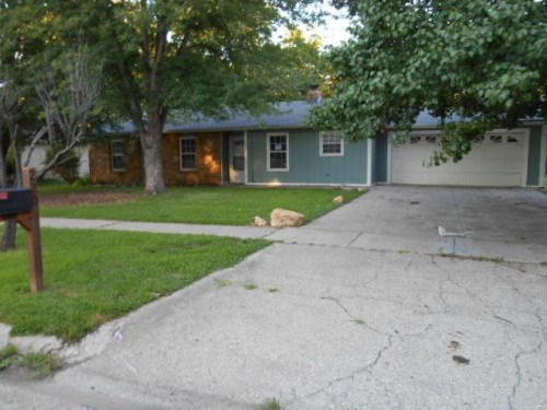 220 N Crestline Dr