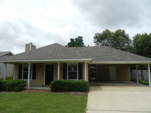 530 Mockingbird Cir