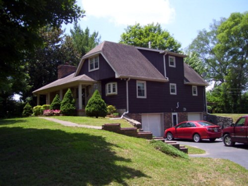 630 Douglas Ln