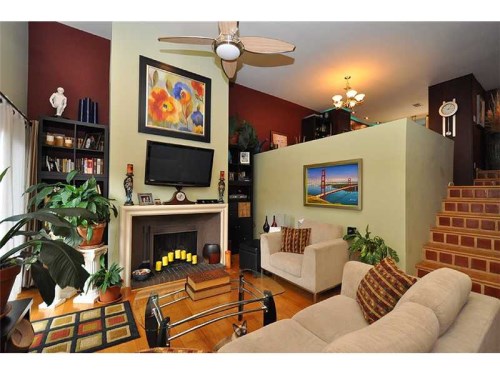 Unit 2 - 835 Glendale Terrace