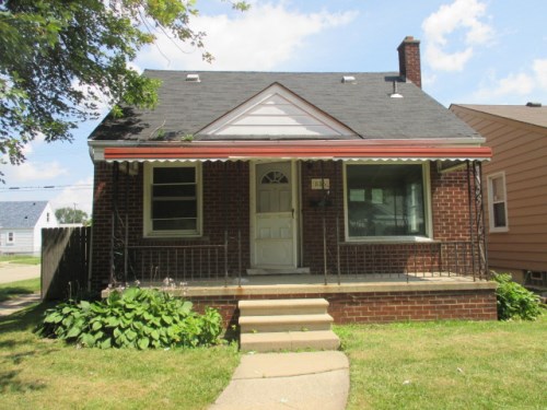 886 Mill St