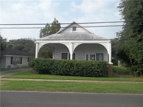 810 Mississippi St