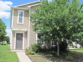 2806 Brewster Lane